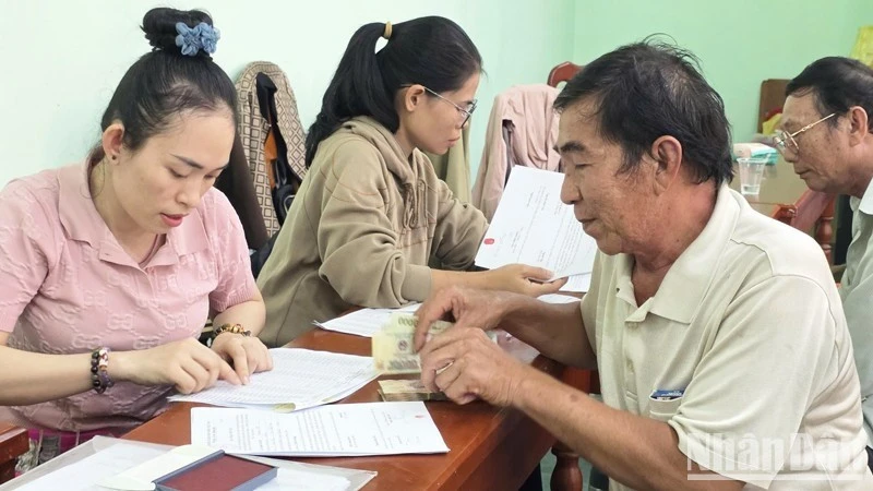 Sớm tháo gỡ “điểm nghẽn” mặt bằng tại Dự án Nhà máy điện hạt nhân Ninh Thuận 1 Sớm tháo gỡ “điểm nghẽn” mặt bằng tại Dự án Nhà máy điện hạt nhân Ninh Thuận 1