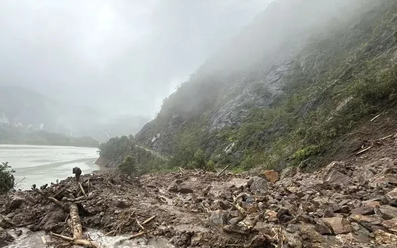Sơn La tập trung ứng phó nguy cơ mưa lũ trên địa bàn Sơn La tập trung ứng phó nguy cơ mưa lũ trên địa bàn