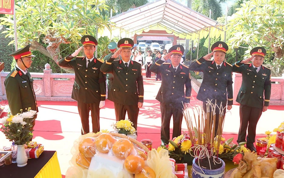 Sơn La tổ chức trang trọng lễ viếng và truy điệu, an táng 2 liệt sĩ Sơn La tổ chức trang trọng lễ viếng và truy điệu, an táng 2 liệt sĩ