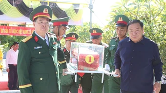 Sơn La tổ chức trang trọng lễ viếng và truy điệu, an táng 2 liệt sĩ
