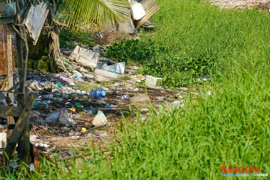 Sông Kim Bồng ở Nha Trang ô nhiễm nặng Sông Kim Bồng ở Nha Trang ô nhiễm nặng