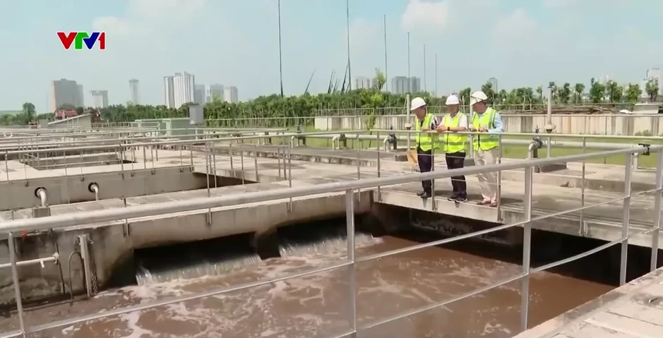 Sông Tô Lịch lại xuất hiện mùi hôi Sông Tô Lịch lại xuất hiện mùi hôi