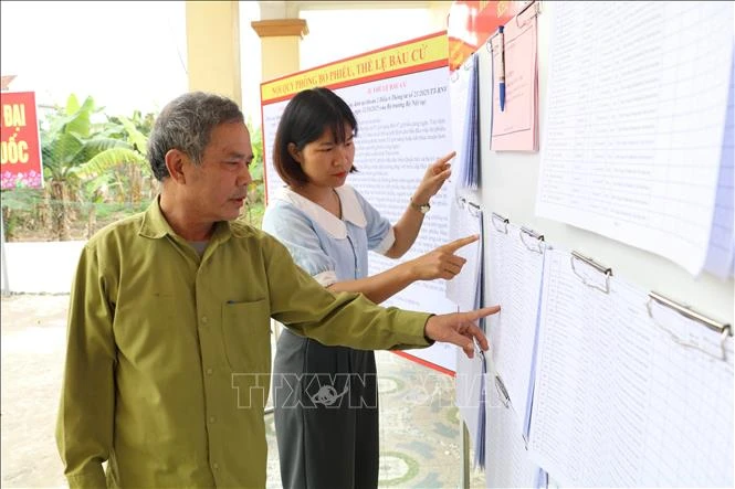 Sự chủ động, trách nhiệm của cử tri góp phần tạo đồng thuận xã hội Sự chủ động, trách nhiệm của cử tri góp phần tạo đồng thuận xã hội
