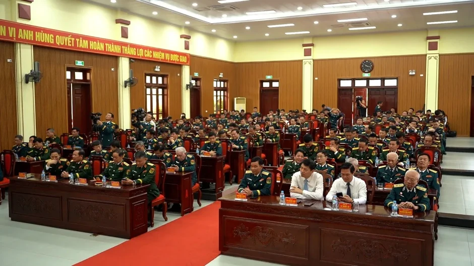 Sư đoàn Phòng không 365: 60 năm xây dựng, chiến đấu và trưởng thành Sư đoàn Phòng không 365: 60 năm xây dựng, chiến đấu và trưởng thành