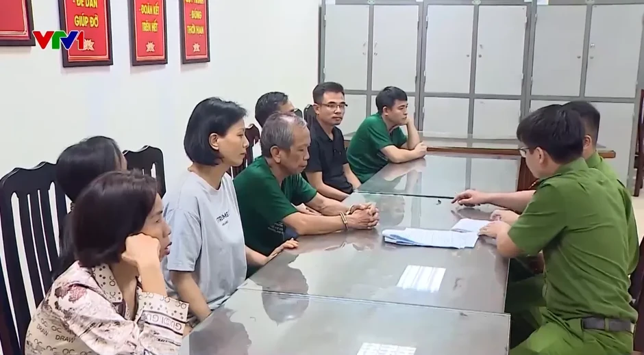 Sự thật phía sau phương pháp chữa bệnh “thần kỳ” bằng nước ion kiềm Sự thật phía sau phương pháp chữa bệnh “thần kỳ” bằng nước ion kiềm