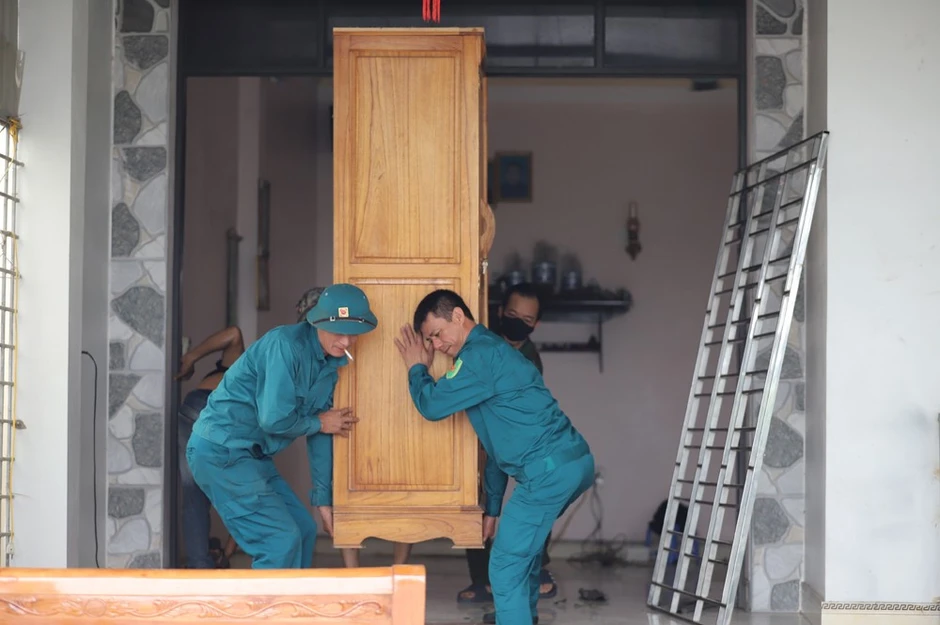 Sụt lún nghiêm trọng tại Phú Thọ khiến nhiều hộ dân phải di dời Sụt lún nghiêm trọng tại Phú Thọ khiến nhiều hộ dân phải di dời