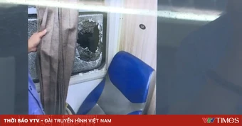 Tái diễn nạn ném đá lên tàu hỏa