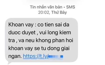 Tài khoản phát sinh 2 giao dịch 1.620.000 đồng, người phụ nữ nhận tin nhắn thông báo: "Khoản vay đã được giải ngân"