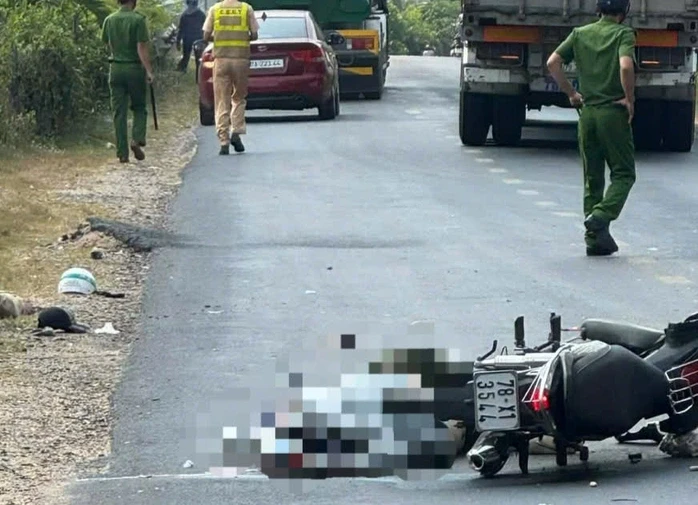 Tai nạn giao thông nghiêm trọng ở Đắk Lắk, 2 người tử vong tại chỗ Tai nạn giao thông nghiêm trọng ở Đắk Lắk, 2 người tử vong tại chỗ