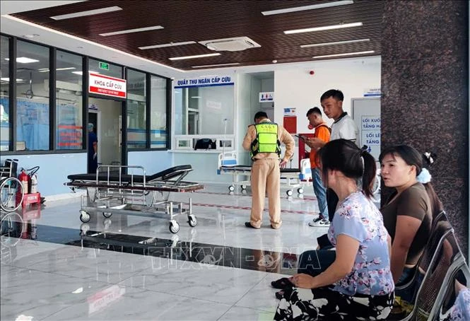 Tai nạn trên cao tốc Diễn Châu - Bãi Vọt khiến trên 20 người nhập viện Tai nạn trên cao tốc Diễn Châu - Bãi Vọt khiến trên 20 người nhập viện