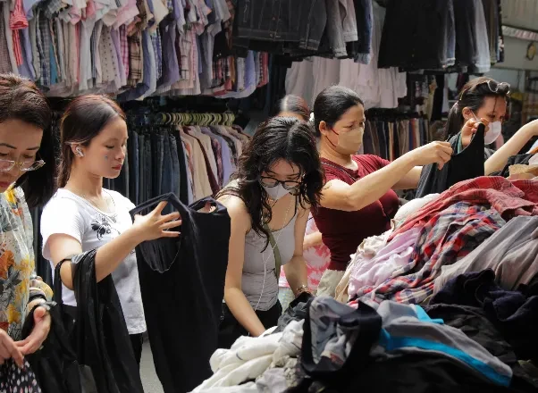 Tại sao giới trẻ nghiện "săn đồ si"? Tại sao giới trẻ nghiện "săn đồ si"?