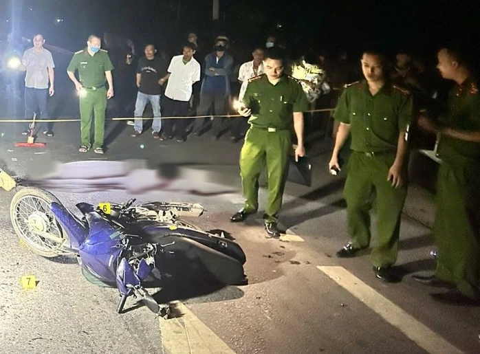 Tài xế bỏ trốn sau khi gây tai nạn chết người trong đêm Tài xế bỏ trốn sau khi gây tai nạn chết người trong đêm
