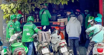 Tài xế xe công nghệ cần “tấm lưới” an sinh