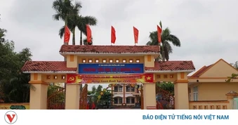 Tạm đình chỉ công tác một hiệu trưởng tại Quảng Trị để phục vụ điều tra