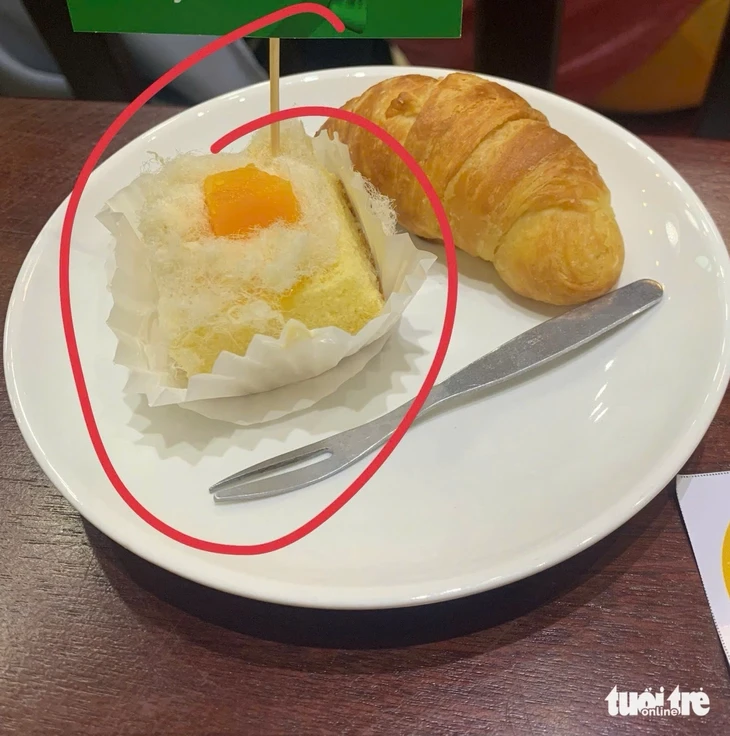 Tạm đình chỉ hoạt động cơ sở cung cấp bánh kem làm 63 người ngộ độc Tạm đình chỉ hoạt động cơ sở cung cấp bánh kem làm 63 người ngộ độc