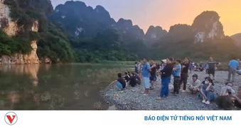 Tắm sông Bôi, 2 học sinh bị đuối nước, 1 em tử vong