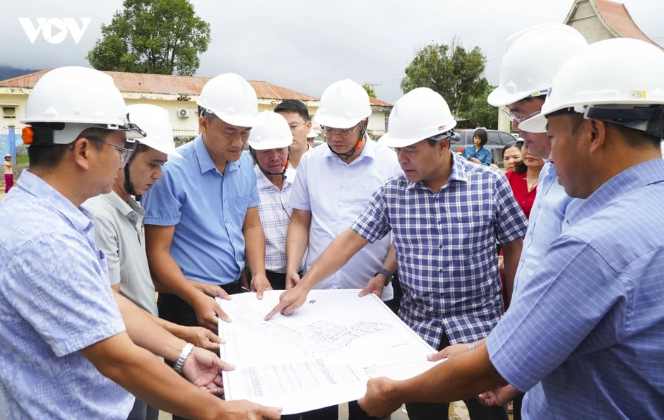 Tăng ca, tăng kíp hoàn thiện 4 trường nội trú vùng biên giới Quảng Ngãi