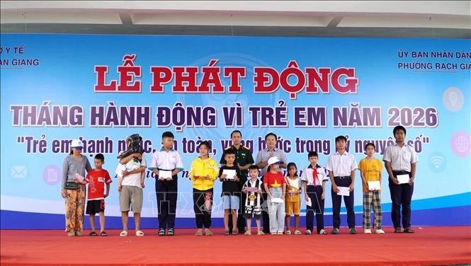 Tăng cường bảo vệ trẻ em an toàn, lành mạnh trên không gian mạng Tăng cường bảo vệ trẻ em an toàn, lành mạnh trên không gian mạng