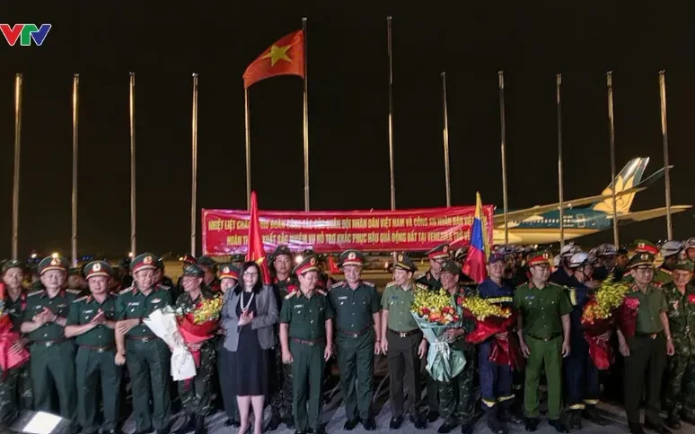 Tặng Huân chương, Bằng khen cho lực lượng thực hiện nhiệm vụ khắc phục hậu quả động đất tại Venezuela Tặng Huân chương, Bằng khen cho lực lượng thực hiện nhiệm vụ khắc phục hậu quả động đất tại Venezuela