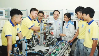 Tăng tốc tận dụng lợi thế dân số vàng
