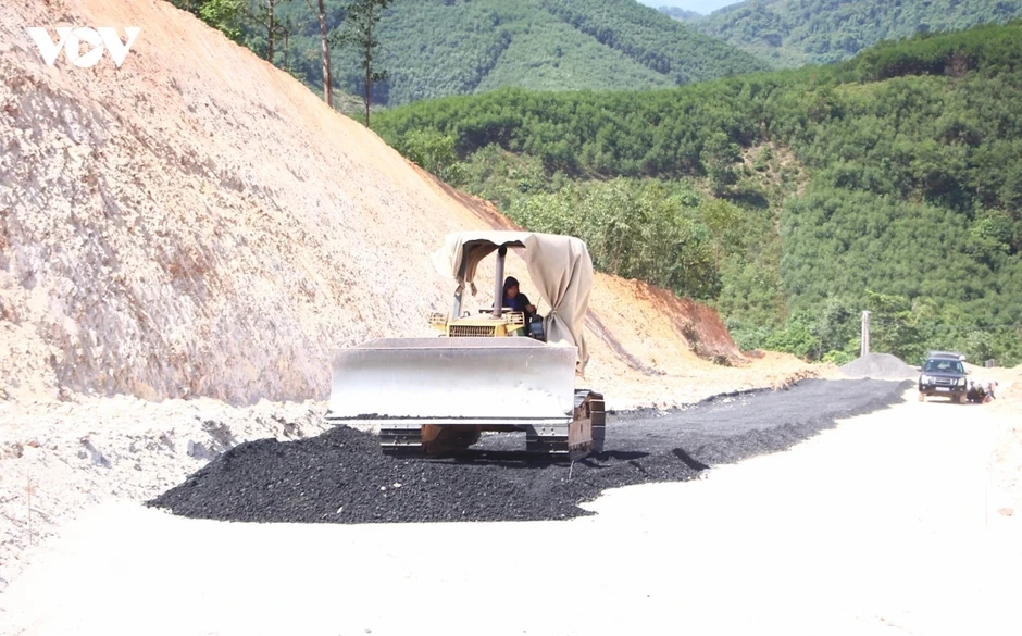 Tăng tốc thi công trường PTDT nội trú liên cấp vùng biên Quảng Trị Tăng tốc thi công trường PTDT nội trú liên cấp vùng biên Quảng Trị