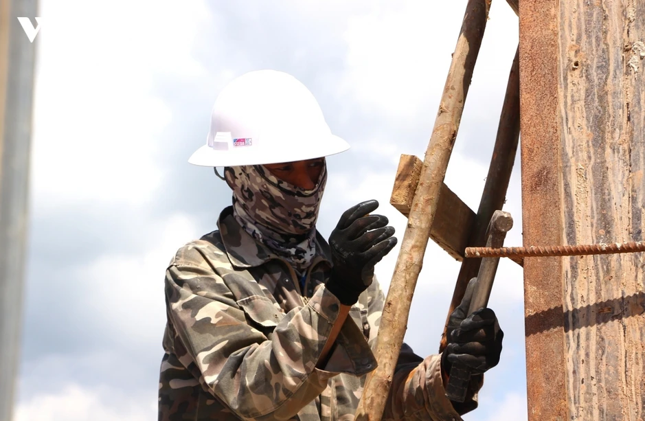 Tăng tốc thi công trường PTDT nội trú liên cấp vùng biên Quảng Trị Tăng tốc thi công trường PTDT nội trú liên cấp vùng biên Quảng Trị