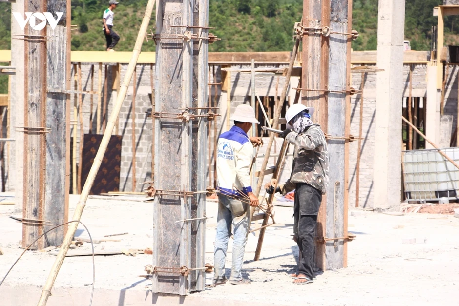 Tăng tốc thi công trường PTDT nội trú liên cấp vùng biên Quảng Trị Tăng tốc thi công trường PTDT nội trú liên cấp vùng biên Quảng Trị