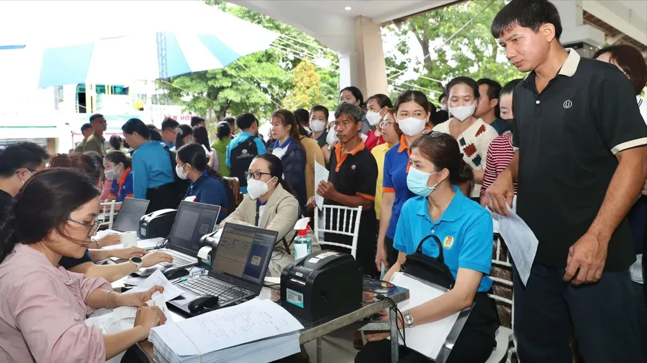 Tạo đột phá chăm lo quyền lợi đoàn viên công đoàn: Đồng hành với nhiều chương trình thiết thực Tạo đột phá chăm lo quyền lợi đoàn viên công đoàn: Đồng hành với nhiều chương trình thiết thực