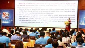 Tập huấn công tác dân số và chăm lo cho nữ công nhân mắc bệnh hiểm nghèo
