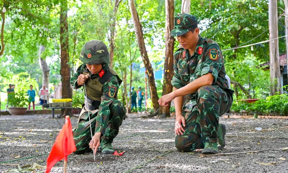 Tập trung chuẩn bị kỹ lưỡng việc tìm kiếm, quy tập hài cốt liệt sĩ tại Công viên Lê Thị Riêng Tập trung chuẩn bị kỹ lưỡng việc tìm kiếm, quy tập hài cốt liệt sĩ tại Công viên Lê Thị Riêng