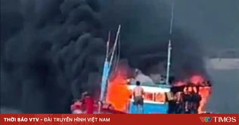 Tàu cá bất ngờ bốc cháy trên biển Đắk Lắk