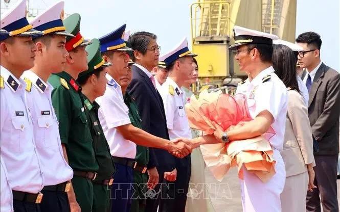 Tàu hộ vệ Nhật Bản thăm hữu nghị thành phố Đà Nẵng Tàu hộ vệ Nhật Bản thăm hữu nghị thành phố Đà Nẵng
