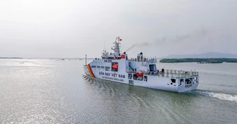 Tàu KN-290 khởi hành đưa “Trăng thu Biên cương” đến Côn Đảo