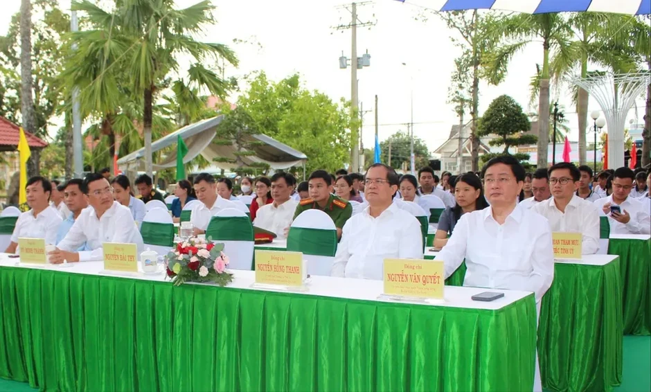 Tây Ninh kêu gọi người dân hành động “Từ đĩa ăn sạch đến thành phố sạch” Tây Ninh kêu gọi người dân hành động “Từ đĩa ăn sạch đến thành phố sạch”