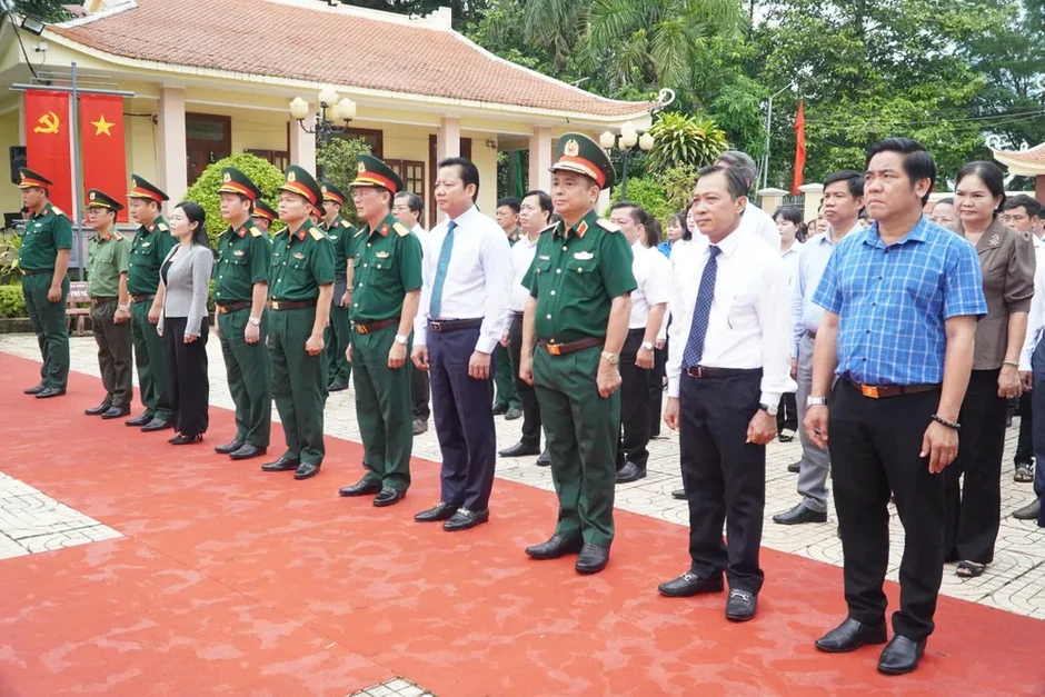 Tây Ninh: Phát động lấy mẫu ADN để xác định danh tính liệt sĩ chưa rõ thông tin Tây Ninh: Phát động lấy mẫu ADN để xác định danh tính liệt sĩ chưa rõ thông tin
