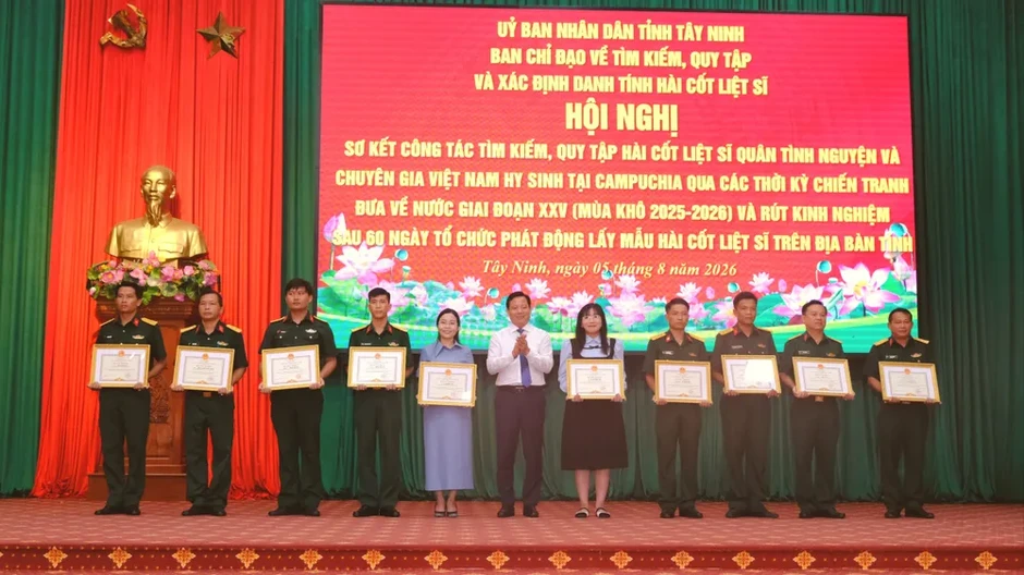 Tây Ninh quy tập, đưa hơn 500 bộ hài cốt liệt sĩ hy sinh ở Campuchia về quê hương Tây Ninh quy tập, đưa hơn 500 bộ hài cốt liệt sĩ hy sinh ở Campuchia về quê hương