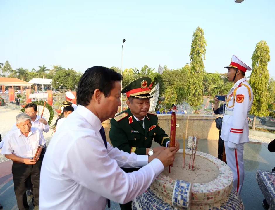 Tây Ninh: Xuất quân tìm kiếm, quy tập hài cốt liệt sĩ Việt Nam hy sinh tại Campuchia Tây Ninh: Xuất quân tìm kiếm, quy tập hài cốt liệt sĩ Việt Nam hy sinh tại Campuchia