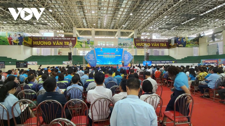 Thái Nguyên chăm lo người lao động bằng những việc làm thiết thực Thái Nguyên chăm lo người lao động bằng những việc làm thiết thực