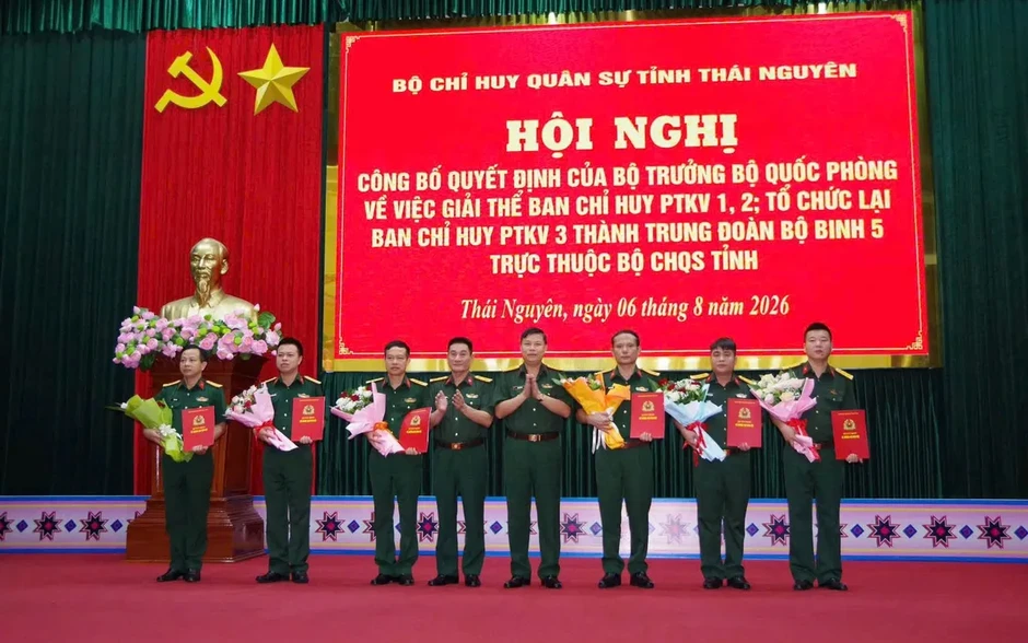 Thái Nguyên: Công bố thành lập Trung đoàn bộ binh trực thuộc tỉnh Thái Nguyên: Công bố thành lập Trung đoàn bộ binh trực thuộc tỉnh