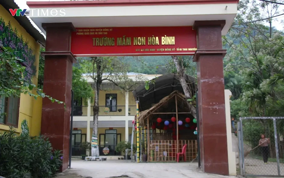 Thái Nguyên: Đình chỉ Hiệu trưởng trường mầm non có thịt lợn nhiễm dịch tả châu Phi Thái Nguyên: Đình chỉ Hiệu trưởng trường mầm non có thịt lợn nhiễm dịch tả châu Phi