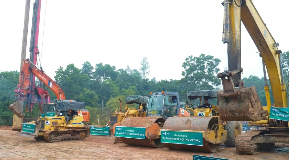 Thái Nguyên đồng loạt khởi công 5 dự án lớn, tổng mức đầu tư 7.345 tỷ đồng Thái Nguyên đồng loạt khởi công 5 dự án lớn, tổng mức đầu tư 7.345 tỷ đồng