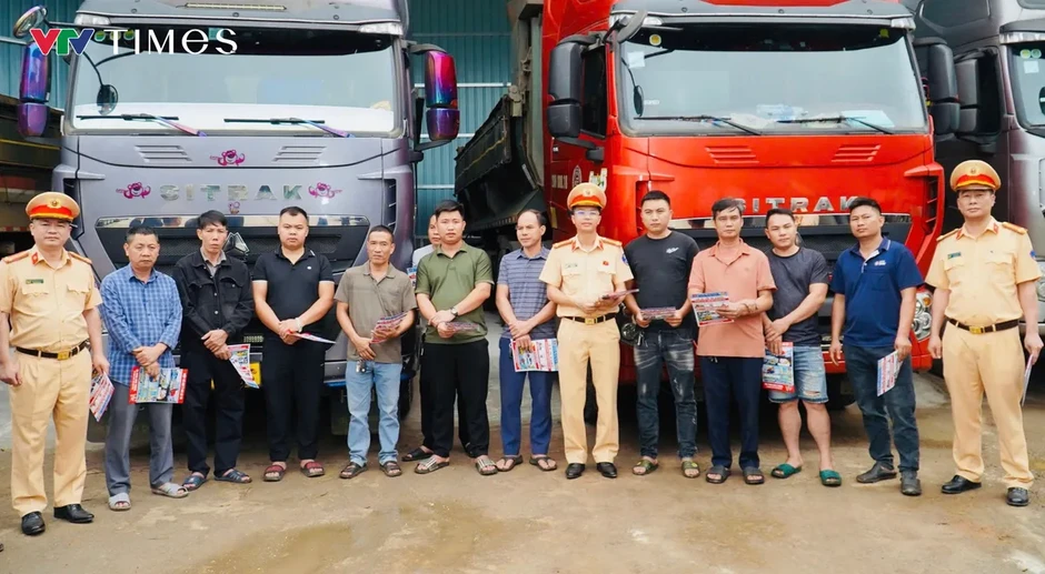 Thái Nguyên: Siết chặt quản lý xe tải trọng lớn, doanh nghiệp cam kết "3 không" Thái Nguyên: Siết chặt quản lý xe tải trọng lớn, doanh nghiệp cam kết "3 không"
