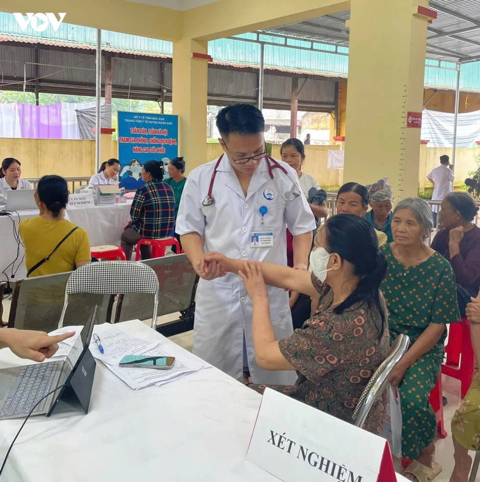 Thái Nguyên tập trung nguồn lực chăm sóc sức khỏe toàn dân từ cơ sở Thái Nguyên tập trung nguồn lực chăm sóc sức khỏe toàn dân từ cơ sở