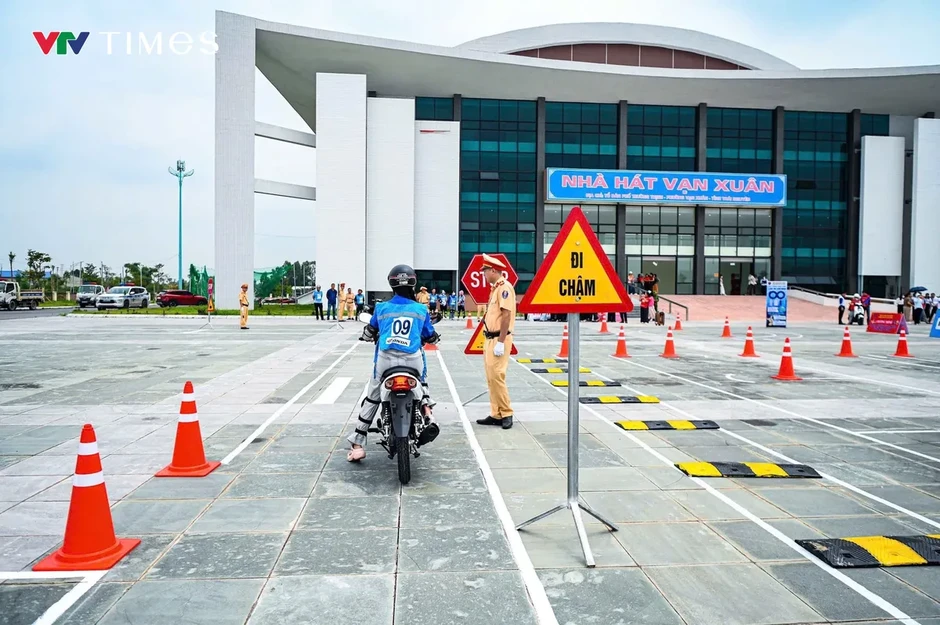 Thái Nguyên: Xử lý hơn 1.800 trường hợp sau 1 tuần thí điểm chiến dịch lái xe an toàn Thái Nguyên: Xử lý hơn 1.800 trường hợp sau 1 tuần thí điểm chiến dịch lái xe an toàn