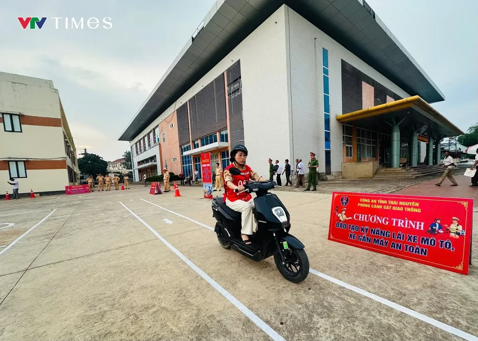Thái Nguyên: Xử lý hơn 1.800 trường hợp sau 1 tuần thí điểm chiến dịch lái xe an toàn Thái Nguyên: Xử lý hơn 1.800 trường hợp sau 1 tuần thí điểm chiến dịch lái xe an toàn