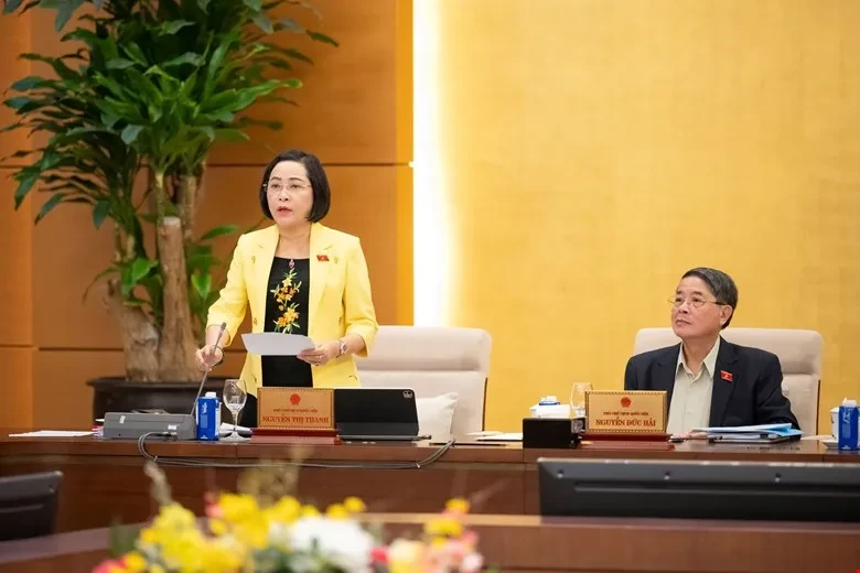 Thận trọng với nguyên tắc khen thưởng "thành tích đến đâu, khen thưởng đến đó" Thận trọng với nguyên tắc khen thưởng "thành tích đến đâu, khen thưởng đến đó"