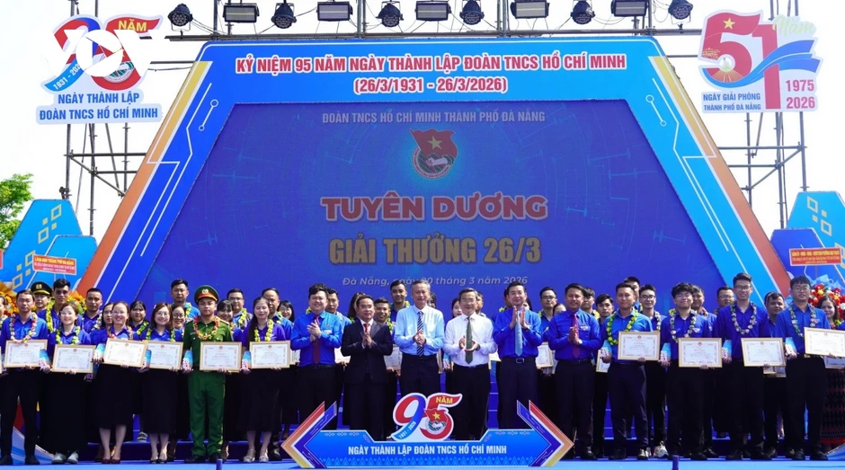 Thành đoàn Đà Nẵng tuyên dương 57 cán bộ đoàn tiêu biểu Thành đoàn Đà Nẵng tuyên dương 57 cán bộ đoàn tiêu biểu