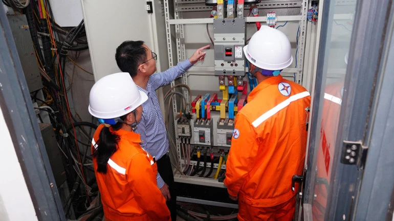 Thanh Hóa chủ động tiết kiệm điện, bảo đảm cung ứng mùa nắng nóng Thanh Hóa chủ động tiết kiệm điện, bảo đảm cung ứng mùa nắng nóng