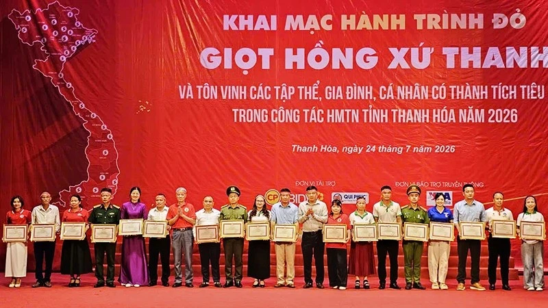 Thanh Hóa: Hưởng ứng “Hành trình Đỏ” và tôn vinh người hiến máu Thanh Hóa: Hưởng ứng “Hành trình Đỏ” và tôn vinh người hiến máu