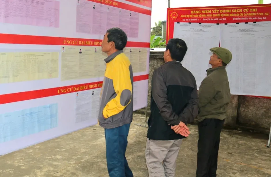 Thanh Hóa: Không khí chuẩn bị bầu cử rộn ràng trên các tuyến phố Thanh Hóa: Không khí chuẩn bị bầu cử rộn ràng trên các tuyến phố